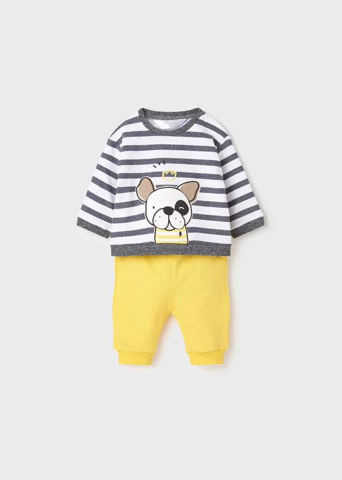 Full view: striped tee with yellow joggers (mix-and-match set).