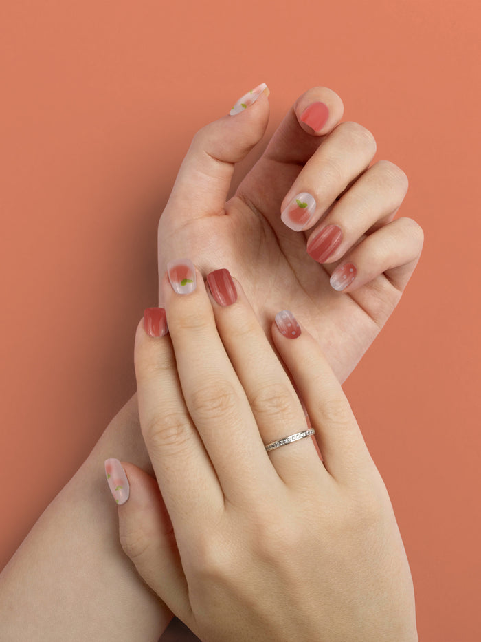 COSMIC Press-On Nails | R068-Image 1