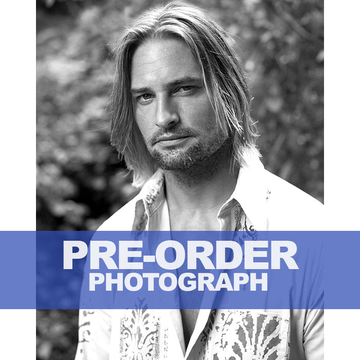 JOSH-HOLLOWAY-AUTOGRAPH-PHOTO