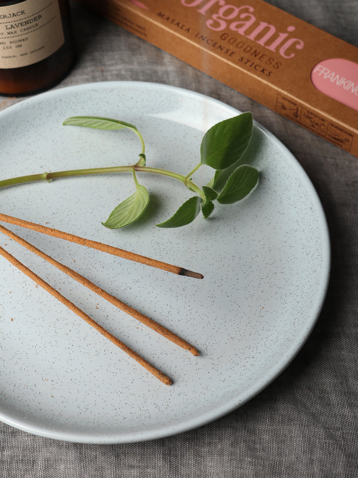 Organic Incense Frankincense | One Colour-Image 1