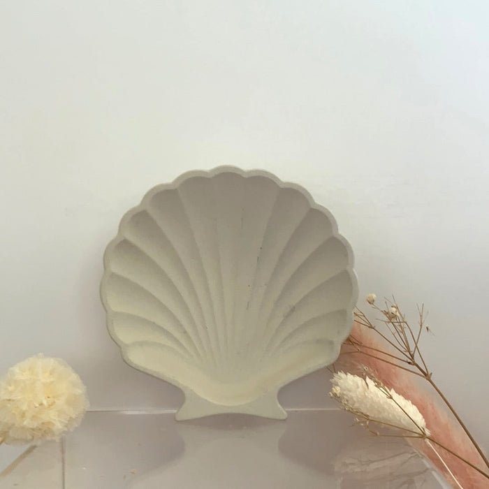 Sea Shell Dish (Black, White & Stone)
