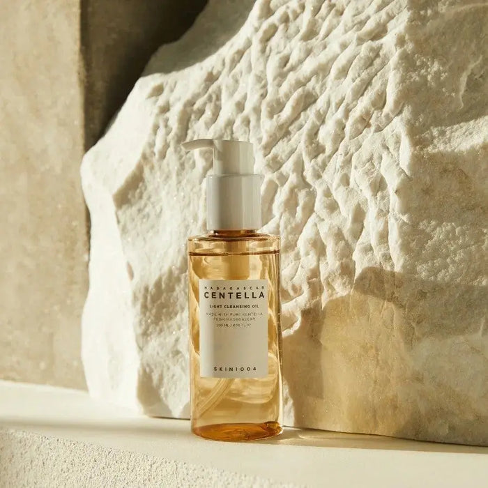 SKIN1004 Madagascar Centella Light Cleansing Oil 200 ml - DOKAN