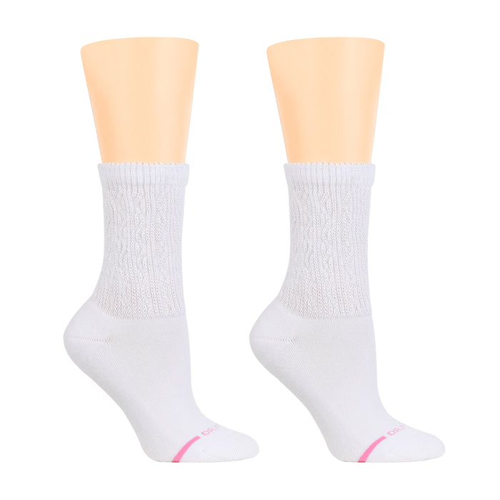 White half-cushion socks with a textured knit pattern and a pink logo on the sole.