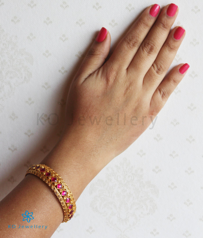 The Advaita Silver Kemp Bangle - Single - (Size 2.2/2.4/2.6/2.8)