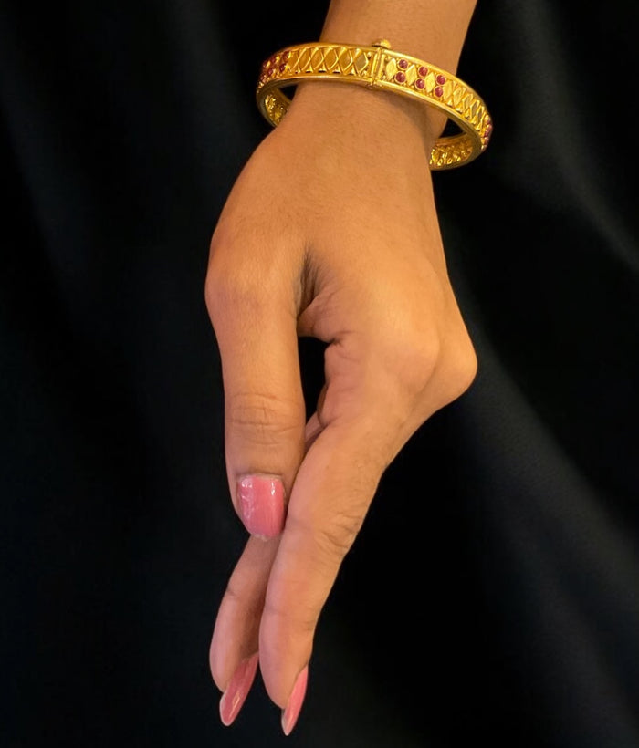 The Pratiksha Silver Kemp Openable Kada- Single (Size 2.2/2.4/2.6/2.8)