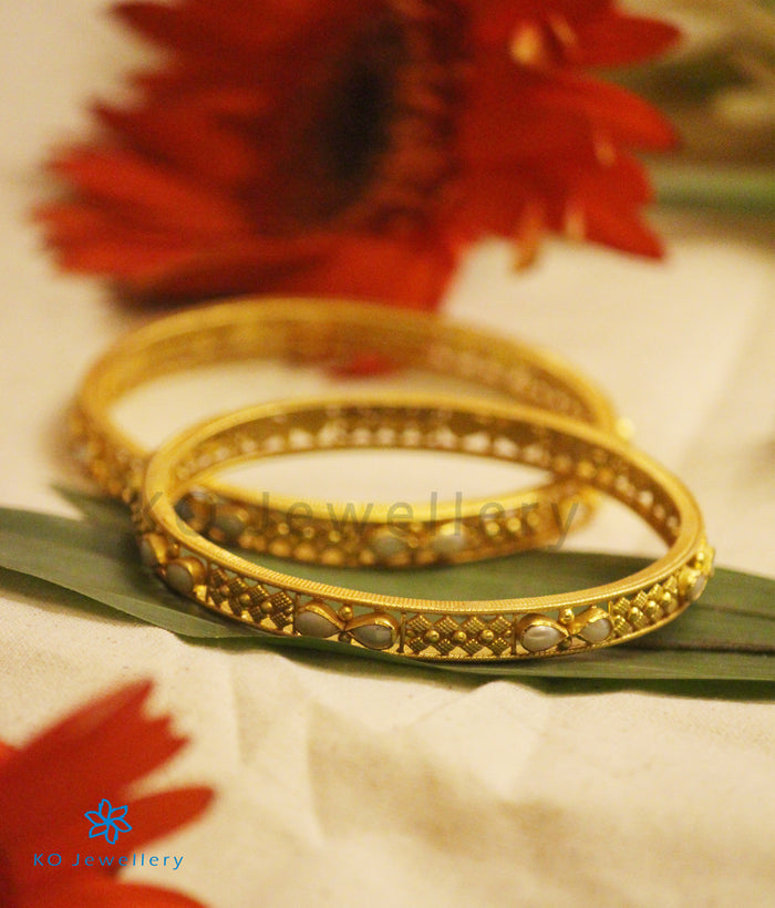 The Rasodbhava Silver Pearl Bangle- Single (Size 2.2/2.4/2.6/2.8)
