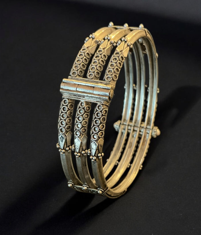The Sharanya Ornate Silver Bracelet-Single (Oxidised/Size /2.2/2.4/2.6/2.8)