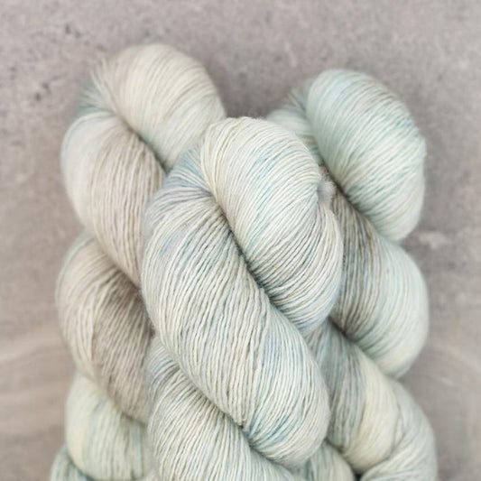 Twist Light | Hepburn