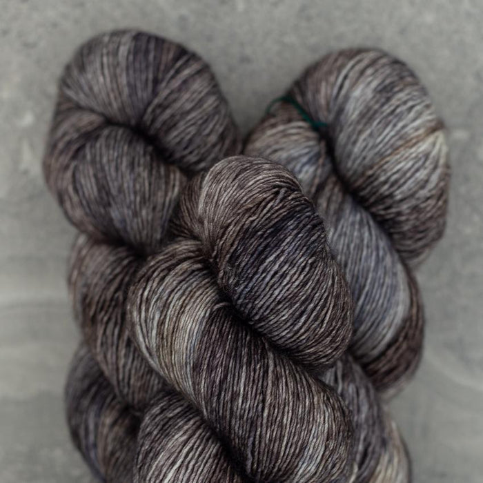 Twist Light | Pebble