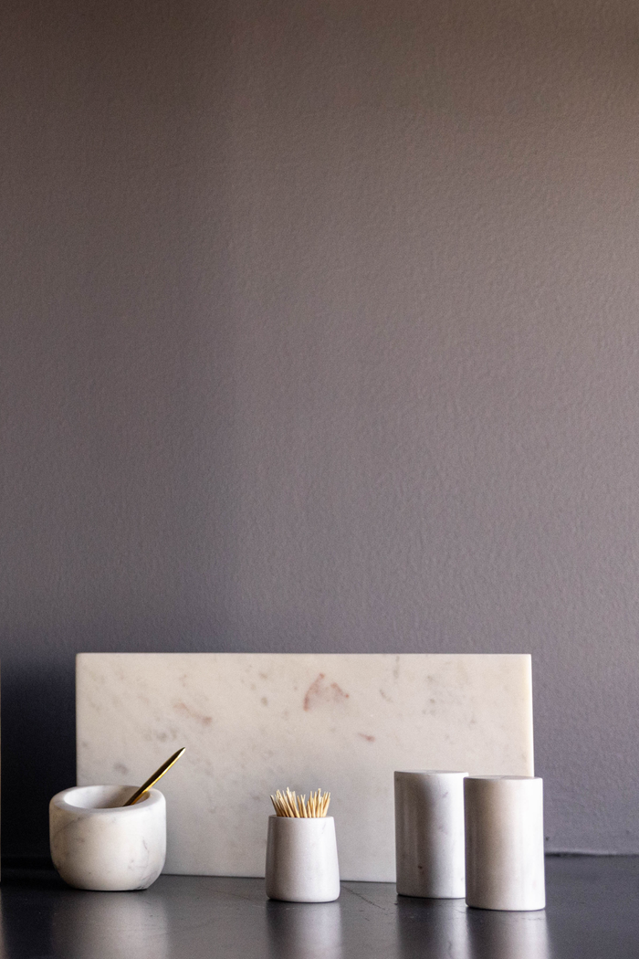 White Marble Trivet Riser - Magnolia Lane co. Home + Garden + Gift